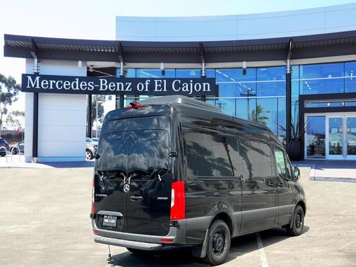2024 Mercedes-Benz Sprinter 2500 144 WB Standard Roof Passenger