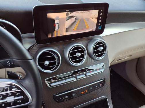 2021 Mercedes-Benz GLC 300 Base 4MATIC