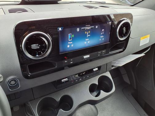 2025 Mercedes-Benz Sprinter 2500 144 WB