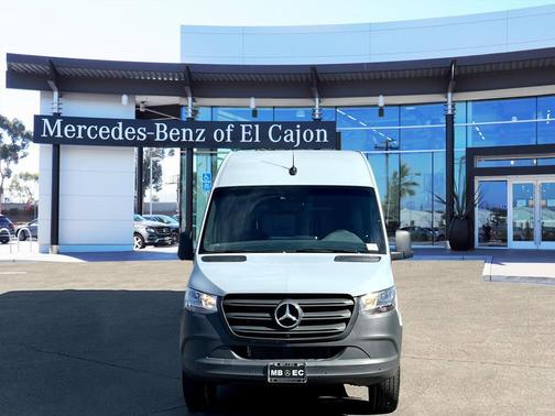 2024 Mercedes-Benz Sprinter 2500 170 WB