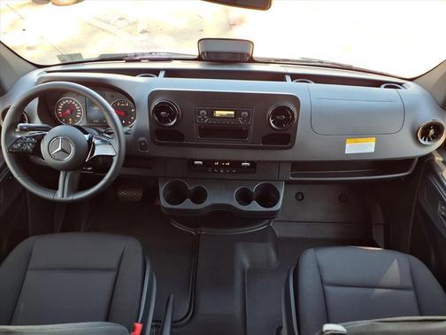 2025 Mercedes-Benz Sprinter 2500 144 WB