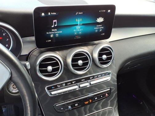 Black 2021 Mercedes-Benz GLC 300 Base