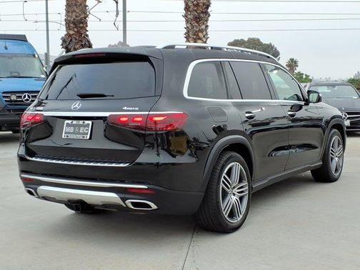 2025 Mercedes-Benz GLS 450 4MATIC