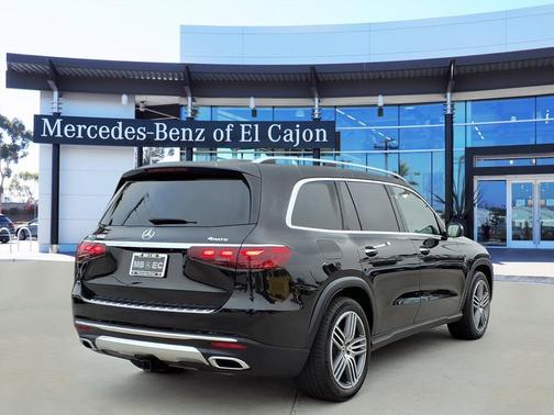 2025 Mercedes-Benz GLS 450 4MATIC