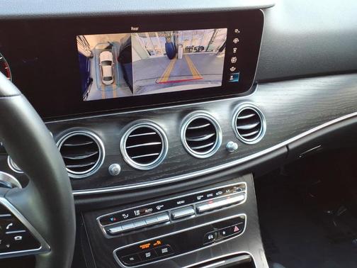 Polar White 2022 Mercedes-Benz E-Class E 350