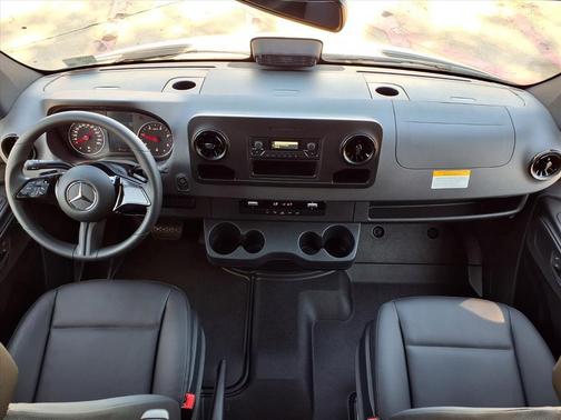 2025 Mercedes-Benz Sprinter 2500 170 WB