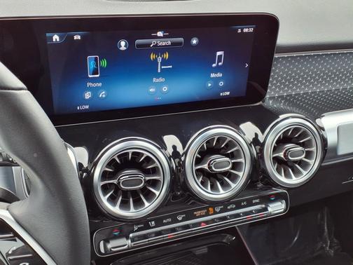 2025 Mercedes-Benz GLB 250 Base