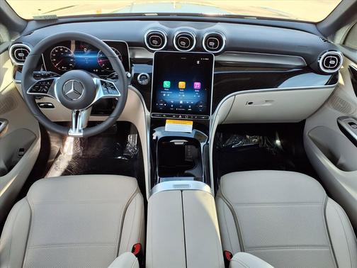 2026 Mercedes-Benz GLC 300 Base