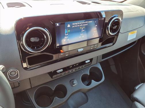 2026 Mercedes-Benz Sprinter 2500 Standard Roof