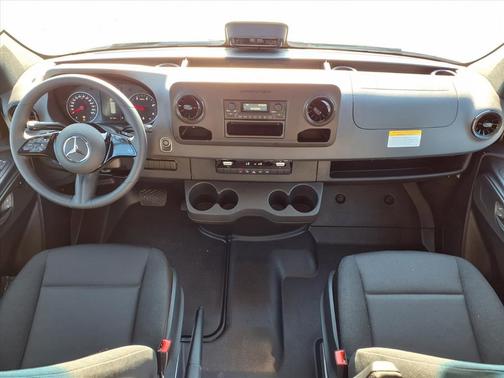 2025 Mercedes-Benz Sprinter 2500 144 WB