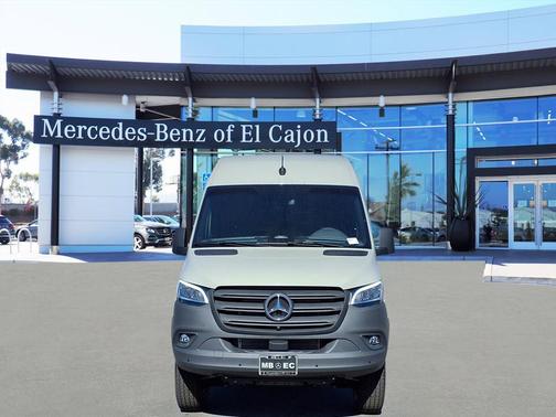 2026 Mercedes-Benz Sprinter 2500 Standard Roof