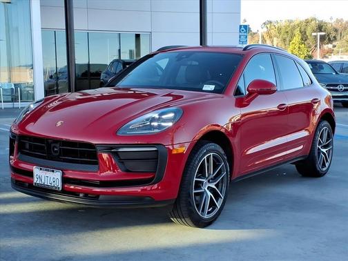2024 Porsche Macan T