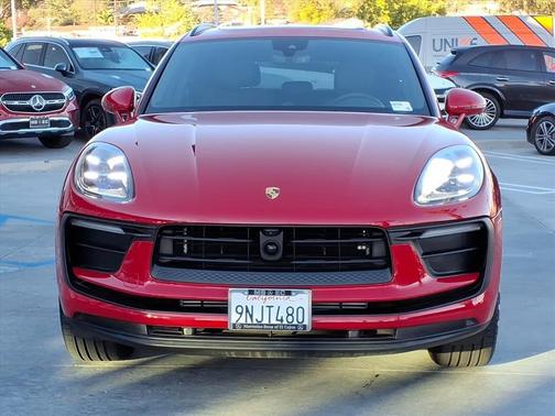 2024 Porsche Macan T