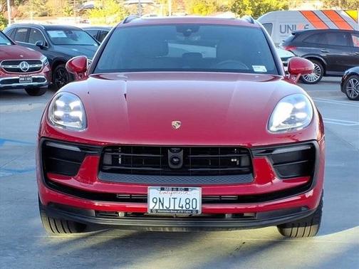 2024 Porsche Macan T