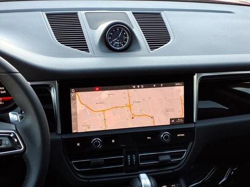 2024 Porsche Macan T