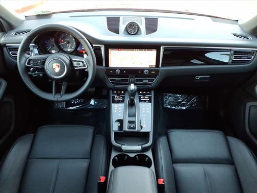 2024 Porsche Macan T