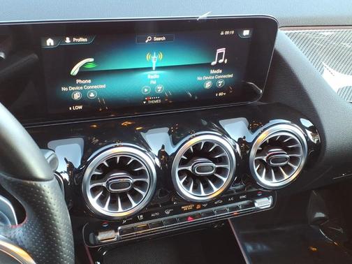 2022 Mercedes-Benz GLA 250 Base