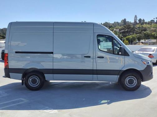 Gray 2024 Mercedes-Benz Sprinter 2500 144 WB