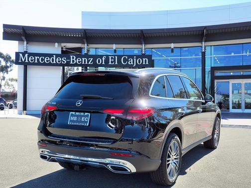 2026 Mercedes-Benz GLC 300 Base