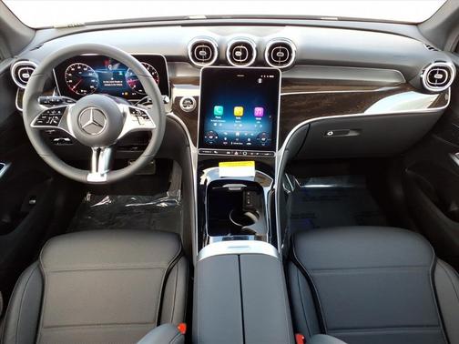 2026 Mercedes-Benz GLC 300 Base