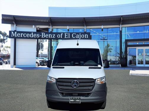 White 2026 Mercedes-Benz Sprinter 2500 144 WB