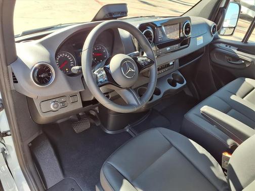 2026 Mercedes-Benz Sprinter 2500 144 WB
