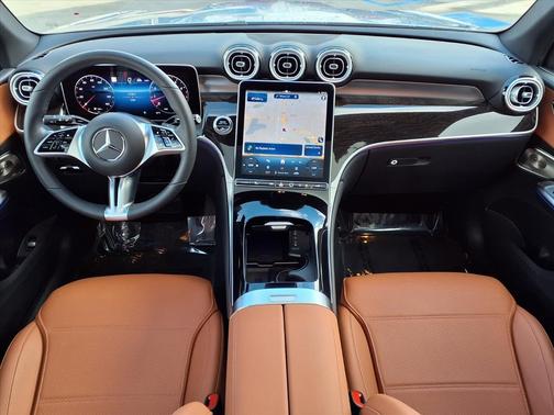 2025 Mercedes-Benz GLC 300 Base