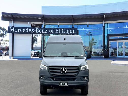 2025 Mercedes-Benz Sprinter 2500 144 WB