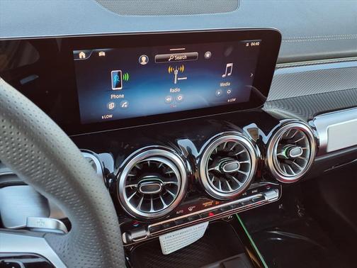 2026 Mercedes-Benz GLB 250 Base