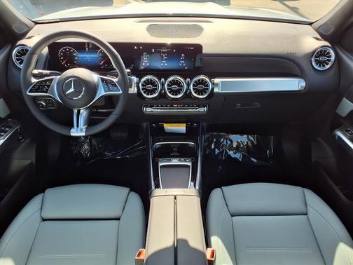 2026 Mercedes-Benz GLB 250 Base