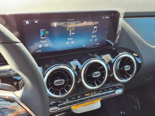 2026 Mercedes-Benz GLA 250 Base