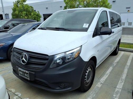 2023 Mercedes-Benz Metris Base