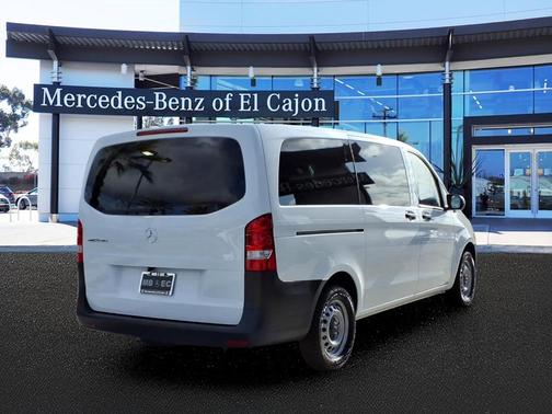 2023 Mercedes-Benz Metris Base