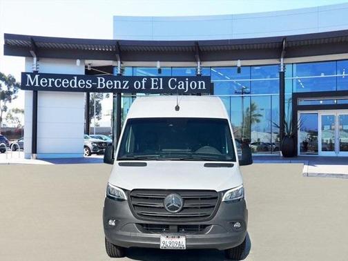 2024 Mercedes-Benz eSprinter 2500 170 WB High Roof Cargo