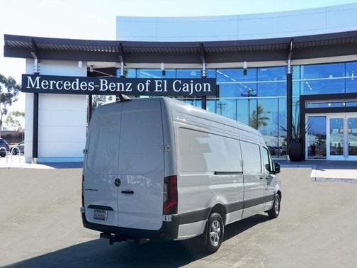 2024 Mercedes-Benz eSprinter 2500 170 WB High Roof Cargo