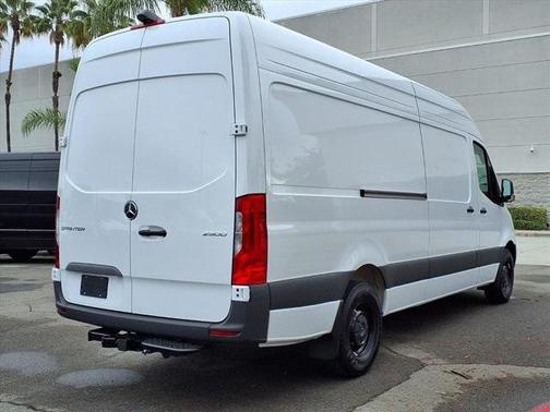 2026 Mercedes-Benz Sprinter 2500 170 WB