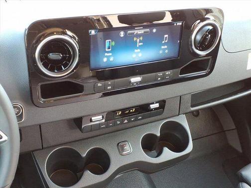 2026 Mercedes-Benz Sprinter 2500 144 WB