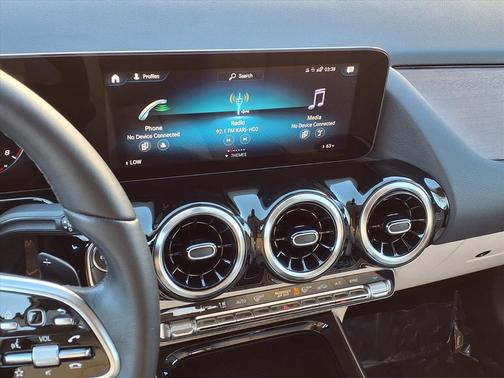 2022 Mercedes-Benz GLA 250 Base