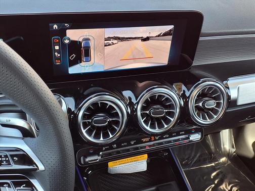 2026 Mercedes-Benz AMG GLB 35 Base