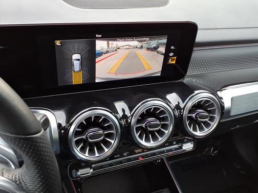 2022 Mercedes-Benz EQB 350 Base 4MATIC