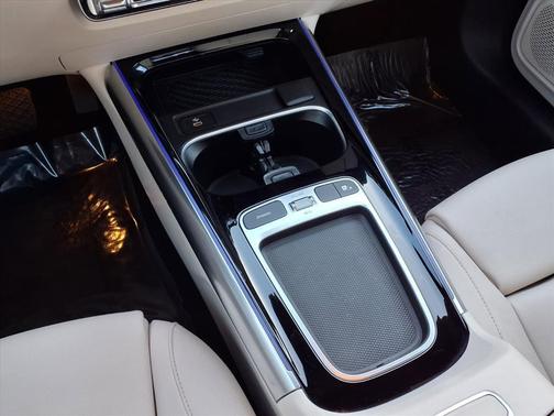 2025 Mercedes-Benz GLA 250 Base 4MATIC