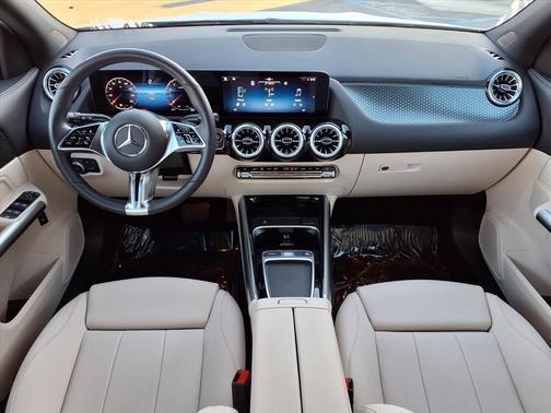 2025 Mercedes-Benz GLA 250 Base 4MATIC