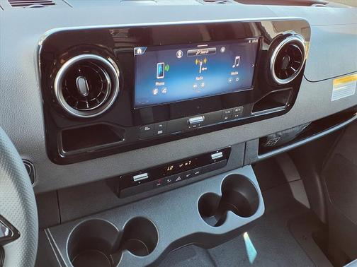 2026 Mercedes-Benz Sprinter 2500 144 WB