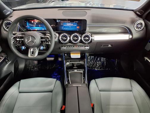 2026 Mercedes-Benz AMG GLB 35 Base