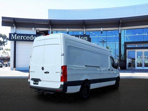 White 2026 Mercedes-Benz Sprinter 2500 170 WB