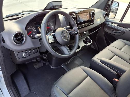 2026 Mercedes-Benz Sprinter 2500 144 WB