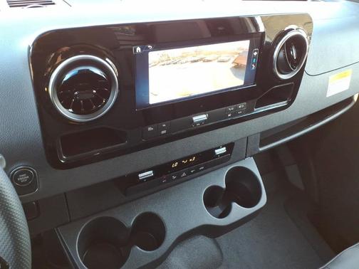 White 2026 Mercedes-Benz Sprinter 2500 144 WB
