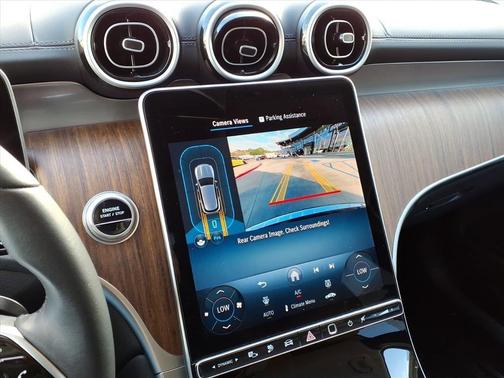 2025 Mercedes-Benz GLC 350e Base 4MATIC