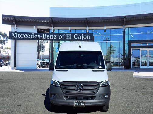 White 2026 Mercedes-Benz Sprinter 2500 144 WB