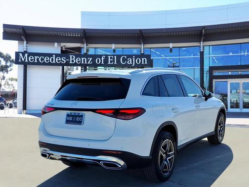 2026 Mercedes-Benz GLC 300 Base